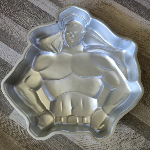 Wilton Vintage 1977 DC Comics Superhero Cake Pan Set Superman Batman All Inserts - Picture 10 of 10